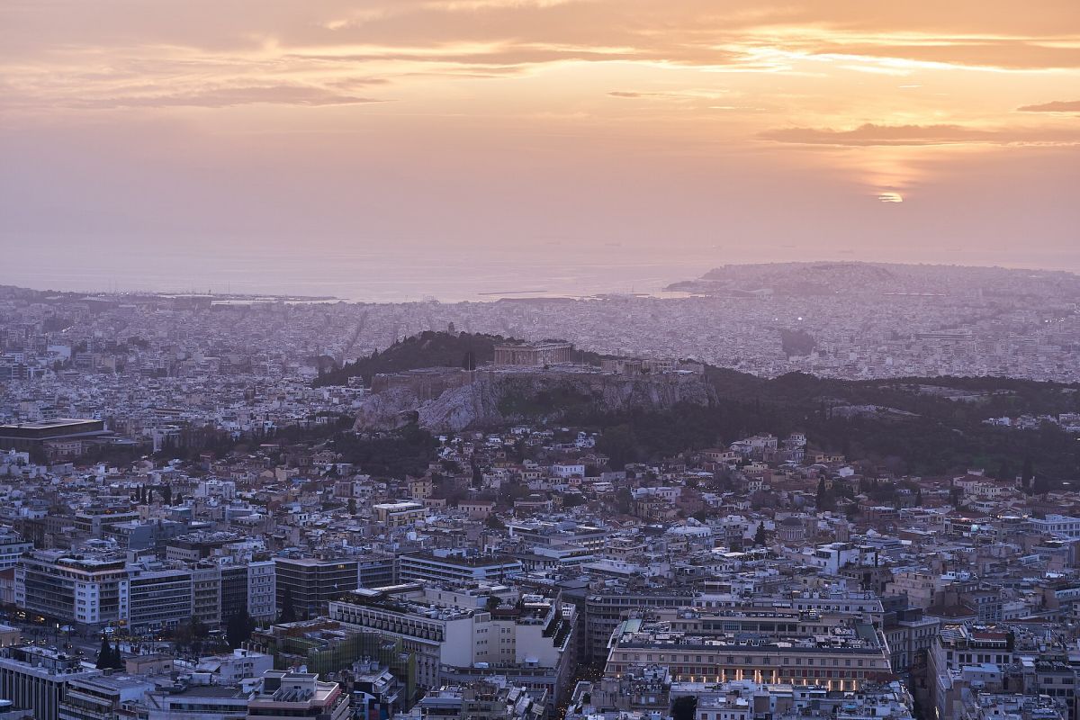 Atene e l'Acropoli al tramonto dal Licabetto