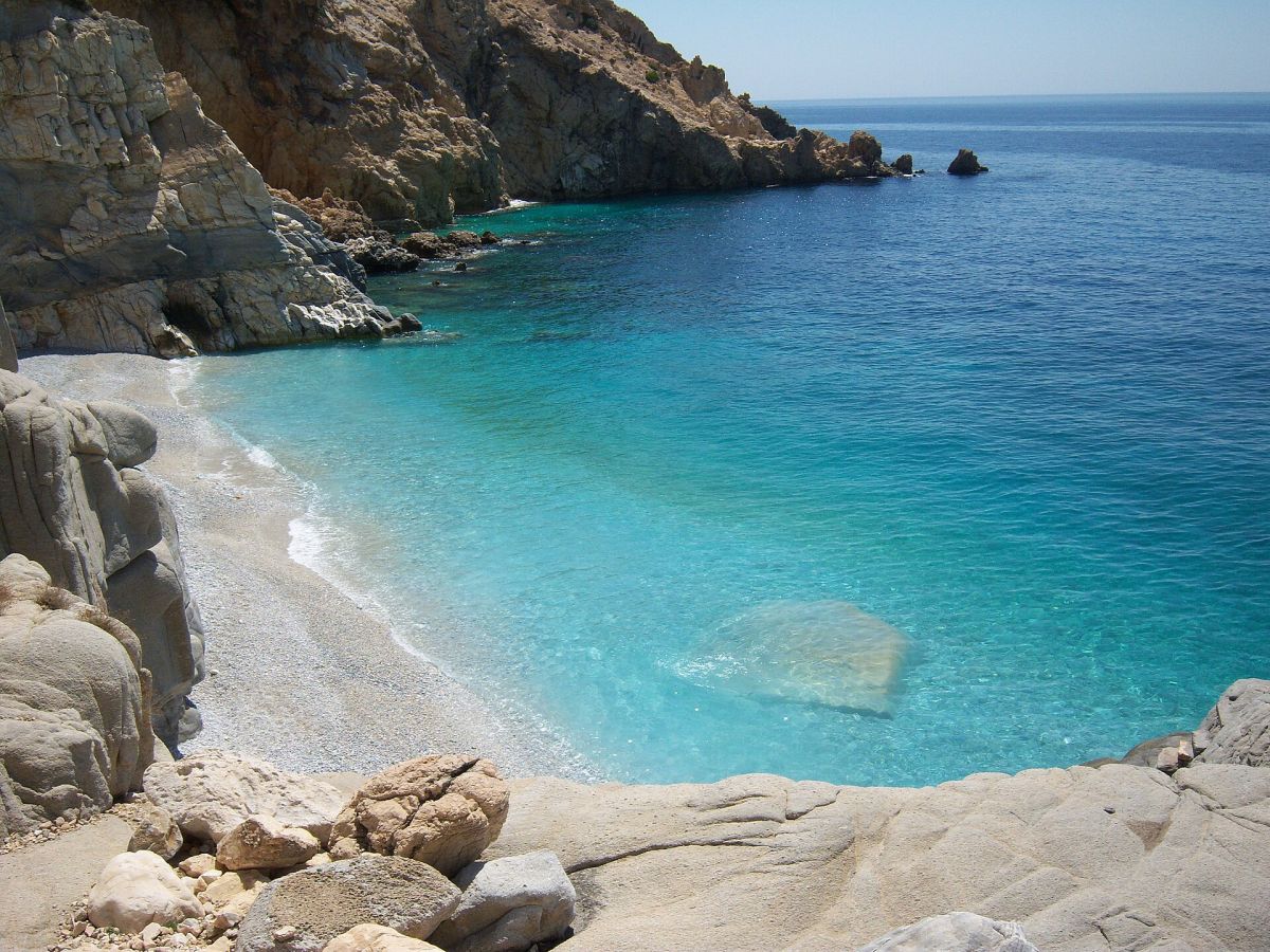 La spiaggia di Seychelles, Ikaria