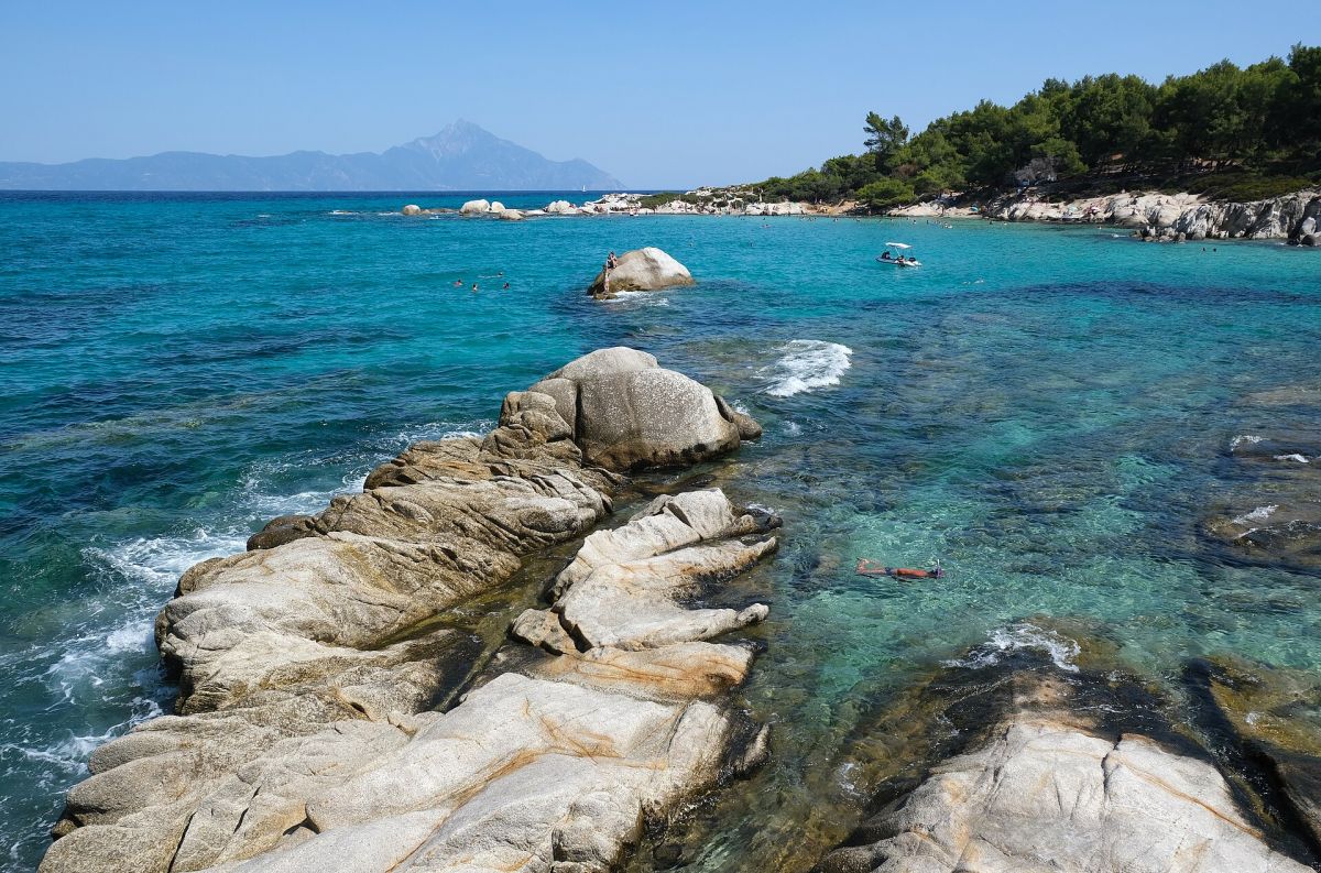 Le rocce bianche di Kavourotrypes, Calcidica
