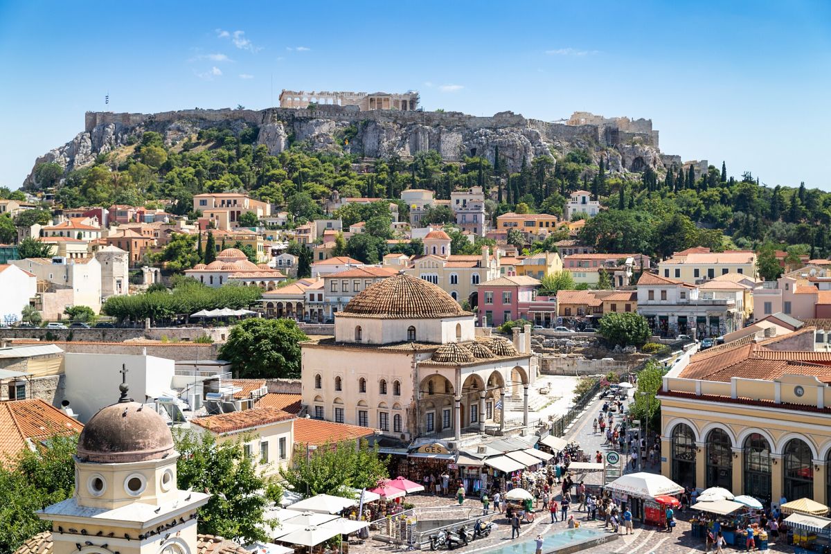 Piazza Monastiraki con l'Acropoli sullo sfondo, Atene