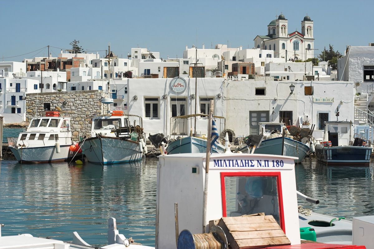 Il porticciolo dei pescatori di Naoussa, Paros