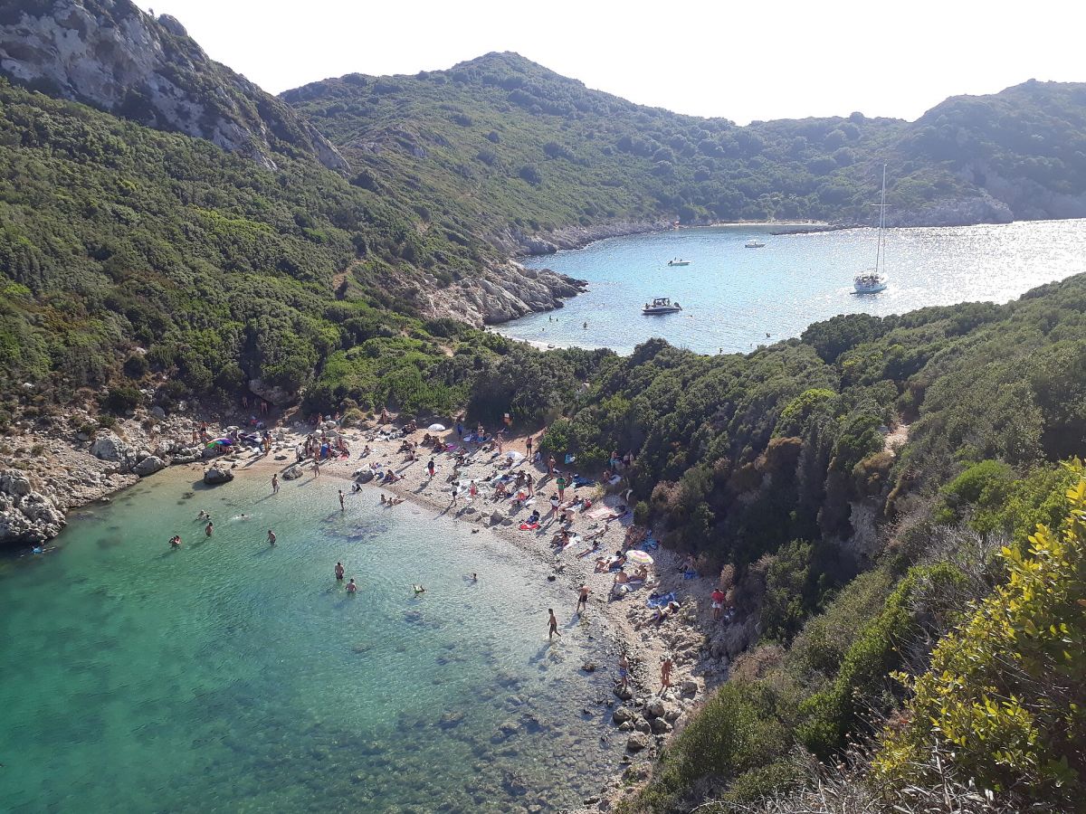 La doppia spiaggia di Porto Timoni, Corfù